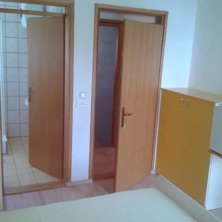 In Mit Meerblick, Balkon, Klimaanlage, W-lan 4659-3 Luka (Dugi Otok)